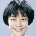 罗杰海贼团解散后回到双子岬，继续陪伴拉布。